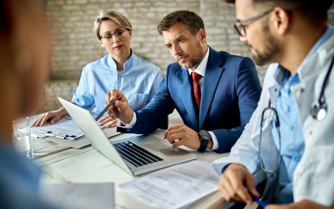 Plano de saúde por adesão coletivo x empresarial: Qual é a diferença?